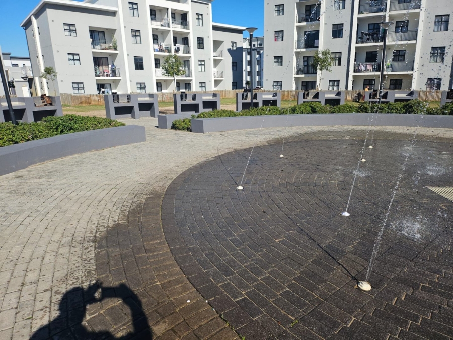 To Let 1 Bedroom Property for Rent in Parklands East Western Cape